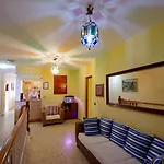 Azahara Hostel