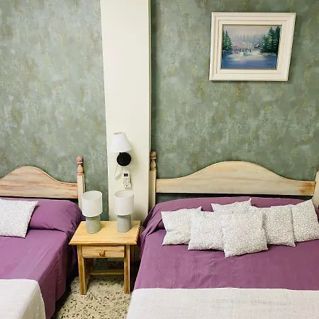 Azahara Hostel